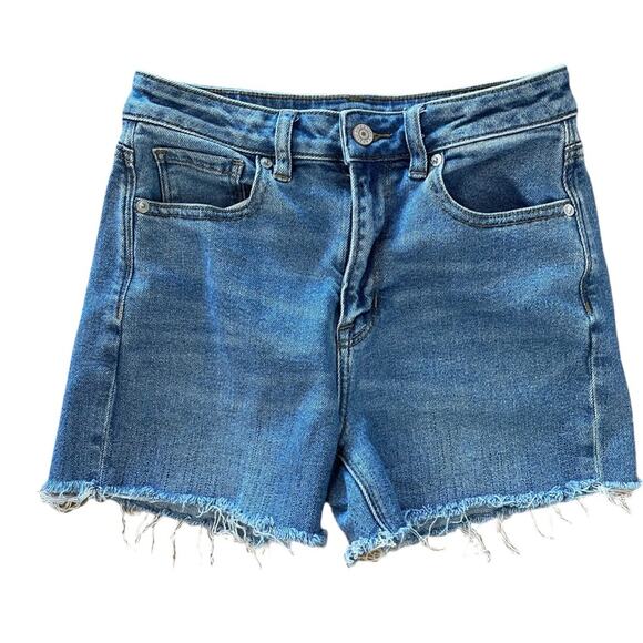 American Eagle medium wash Mom Jean cut off jean shorts women’s size 2 - Picture 1 of 8
